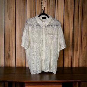 HAZEL Boutique Lace Top